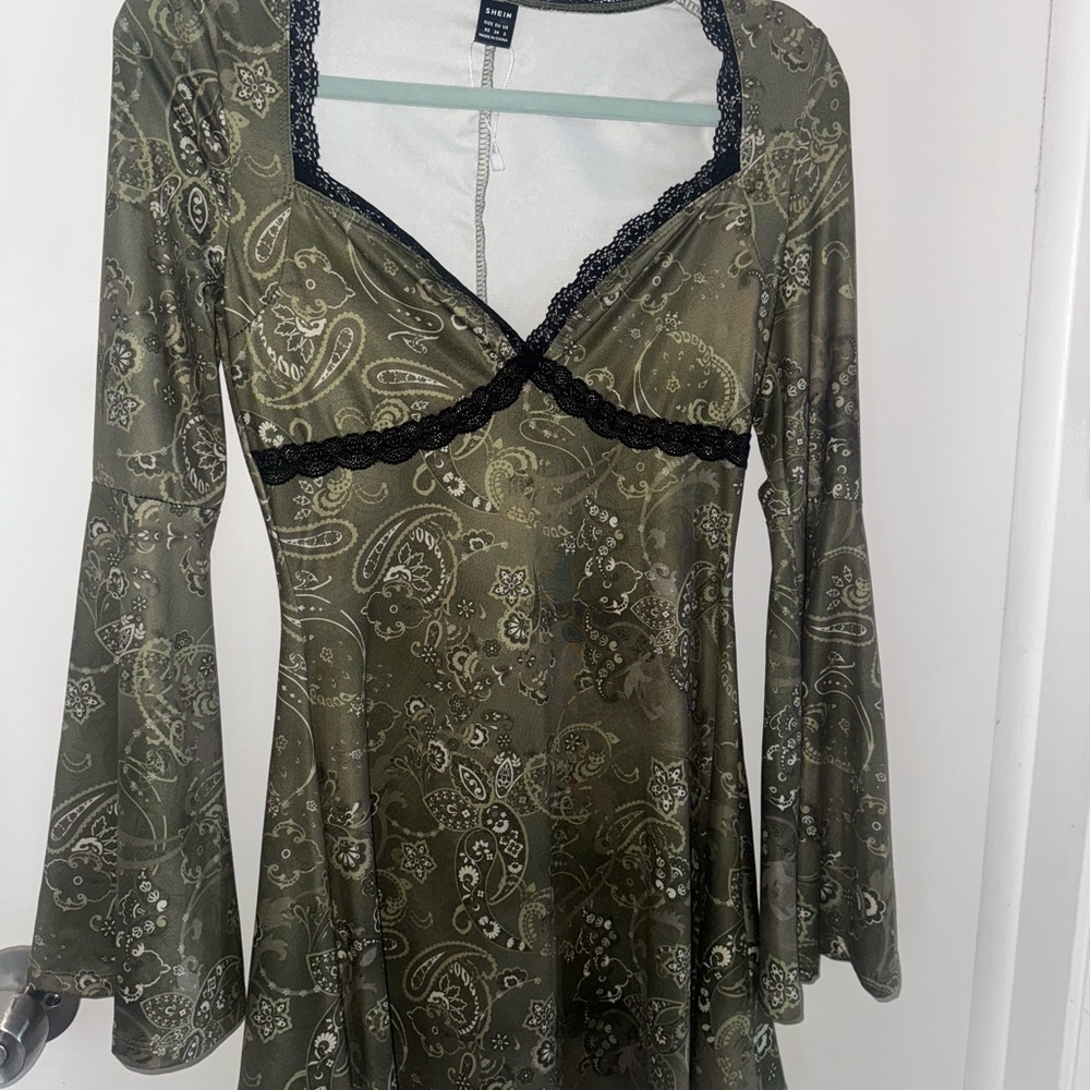 Green Paisley Long Sleeve Dress